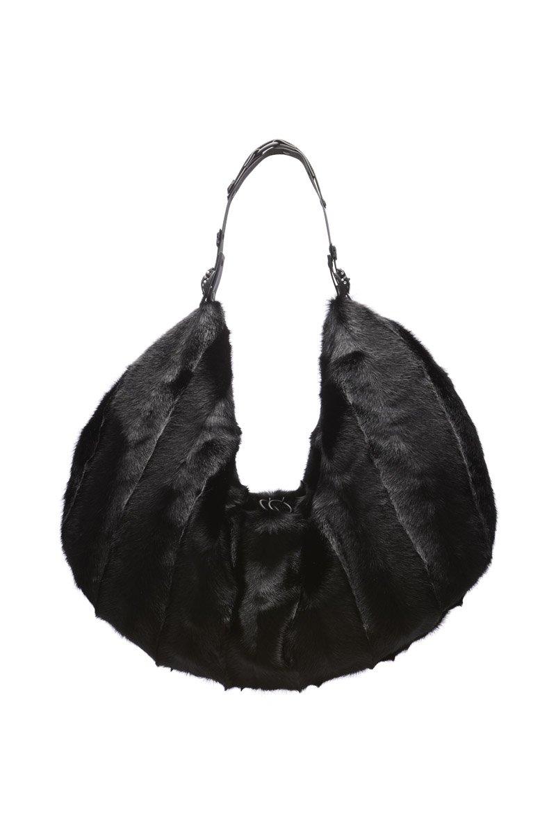 innerraum berlin OBJECT HM4 XXL HALF MOON BAG BLACK FAUX FUR + BLACK MATT innerraum berlin OBJECT HM4 XXL HALF MOON BAG BLACK FAUX FUR + BLACK MATT