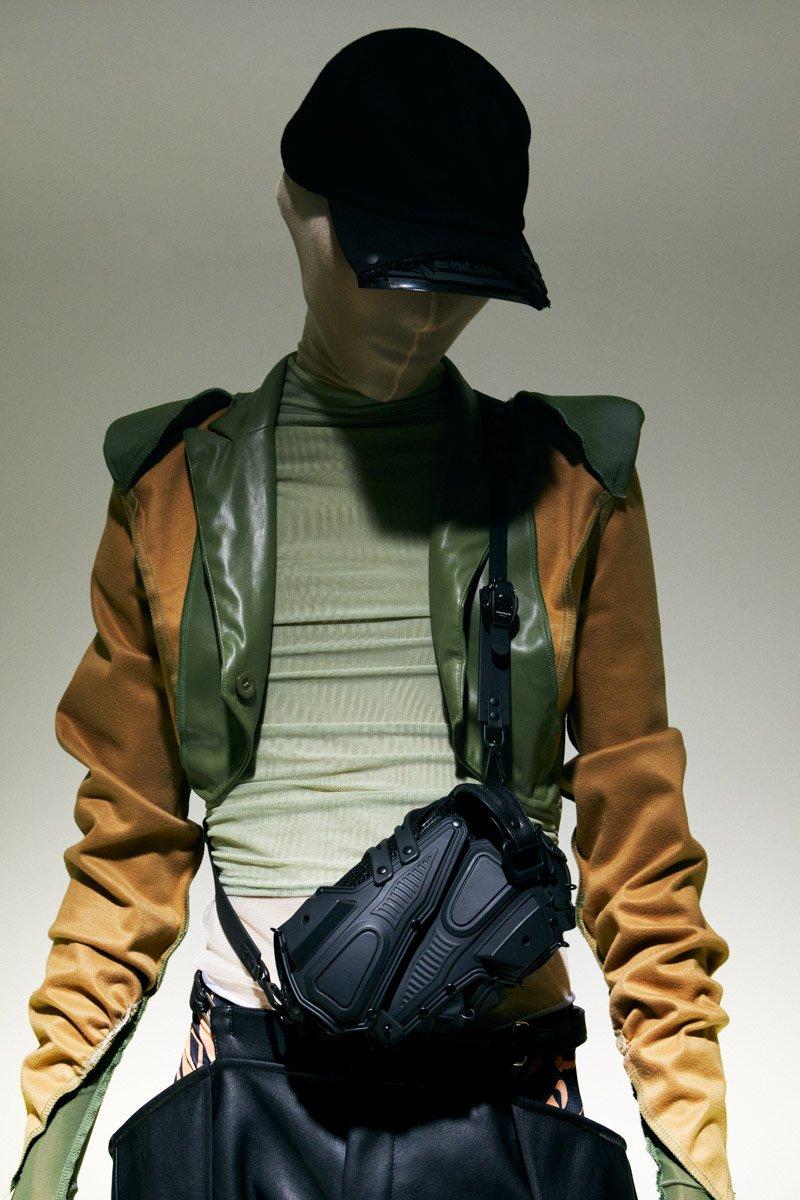 Innerraum Berlin OBJECT I02 CLUTCH / CROSSBODY BAG BLACK MATT + BLACK