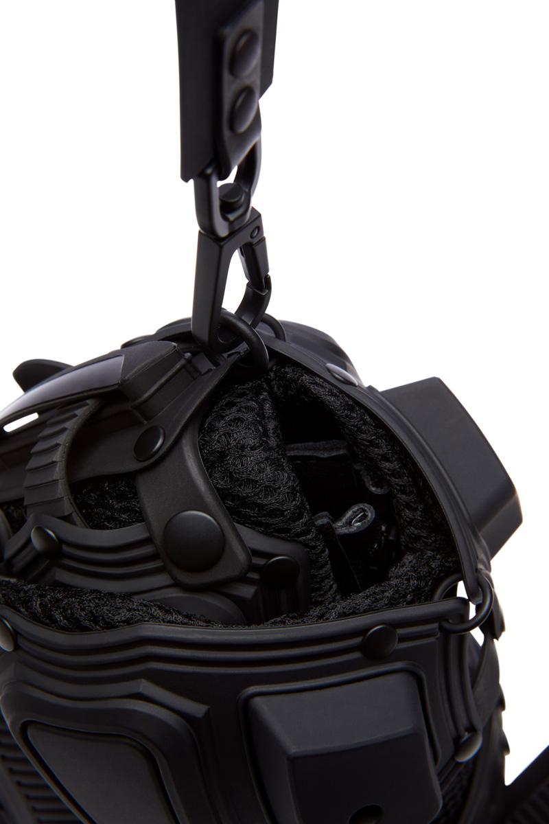 Innerraum Berlin OBJECT I02 CLUTCH / CROSSBODY BAG BLACK MATT + BLACK