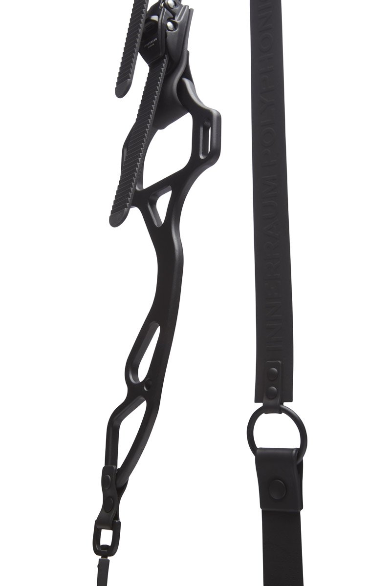 Innerraum Berlin OBJECT I02 CLUTCH / CROSSBODY BAG WARM GRAY + BLACK MATT