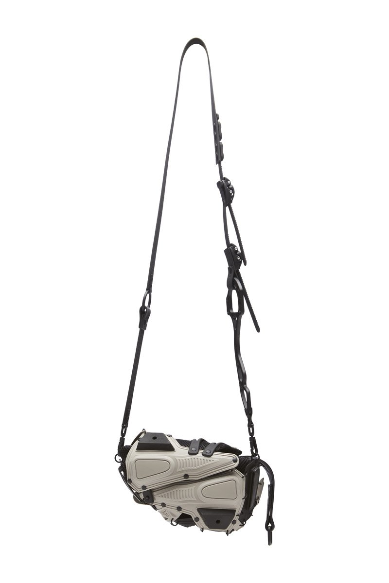 innerraum berlin OBJECT I02 CLUTCH / CROSSBODY BAG WARM GRAY + BLACK MATT