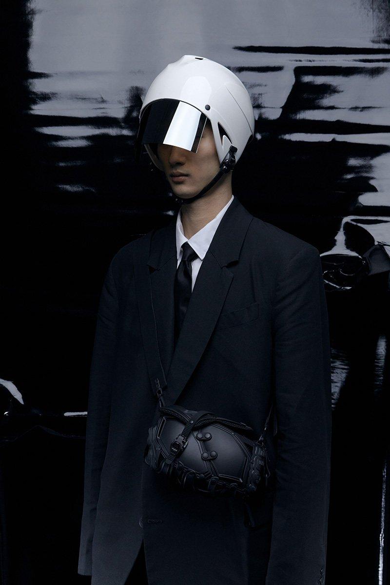 Innerraum Berlin OBJECT I12 CLUTCH / CROSSBODY BAG BLACK MATT + BLACK MATT