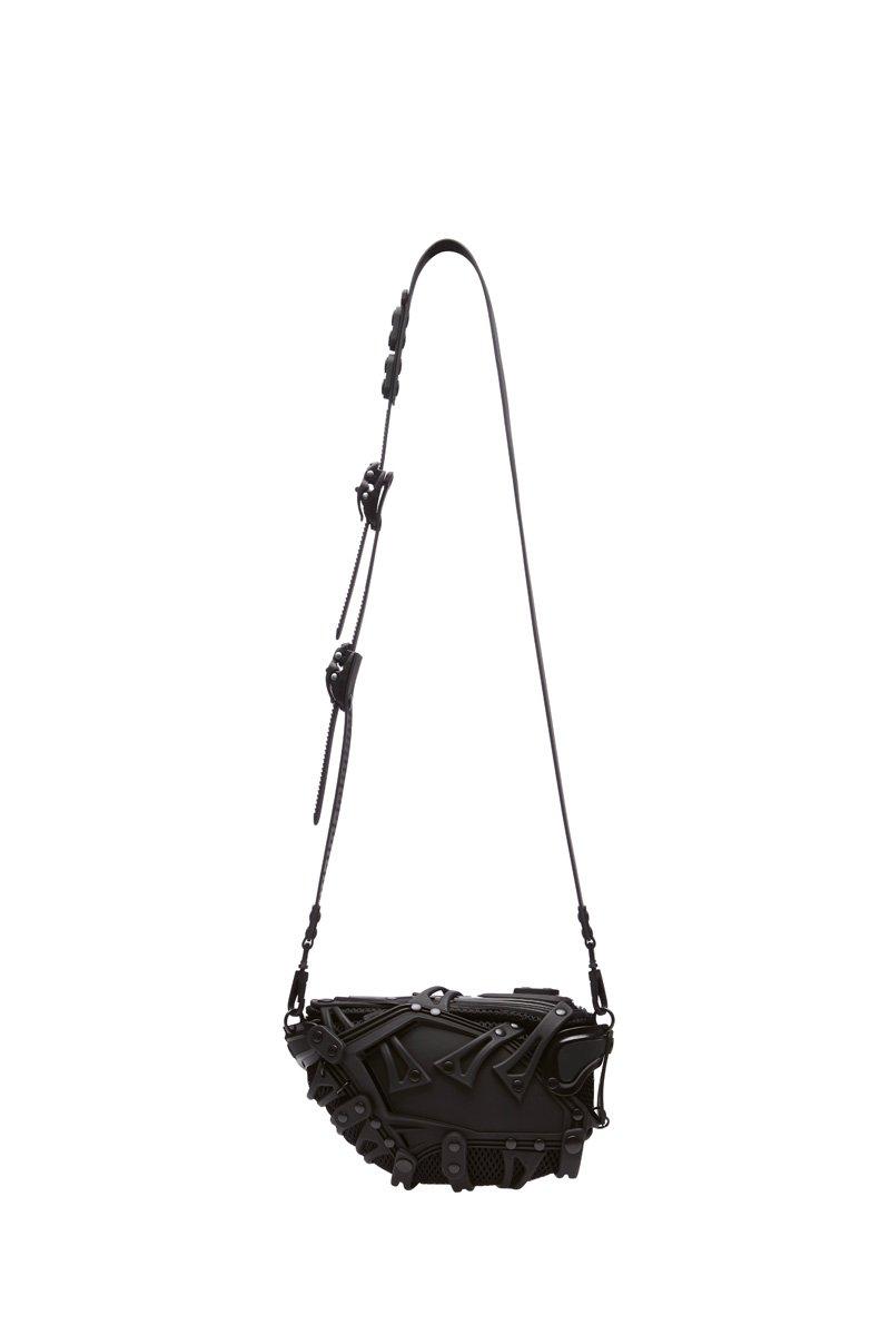 Innerraum Berlin OBJECT I14 SMARTPHONE BAG Black + BLACK MATT