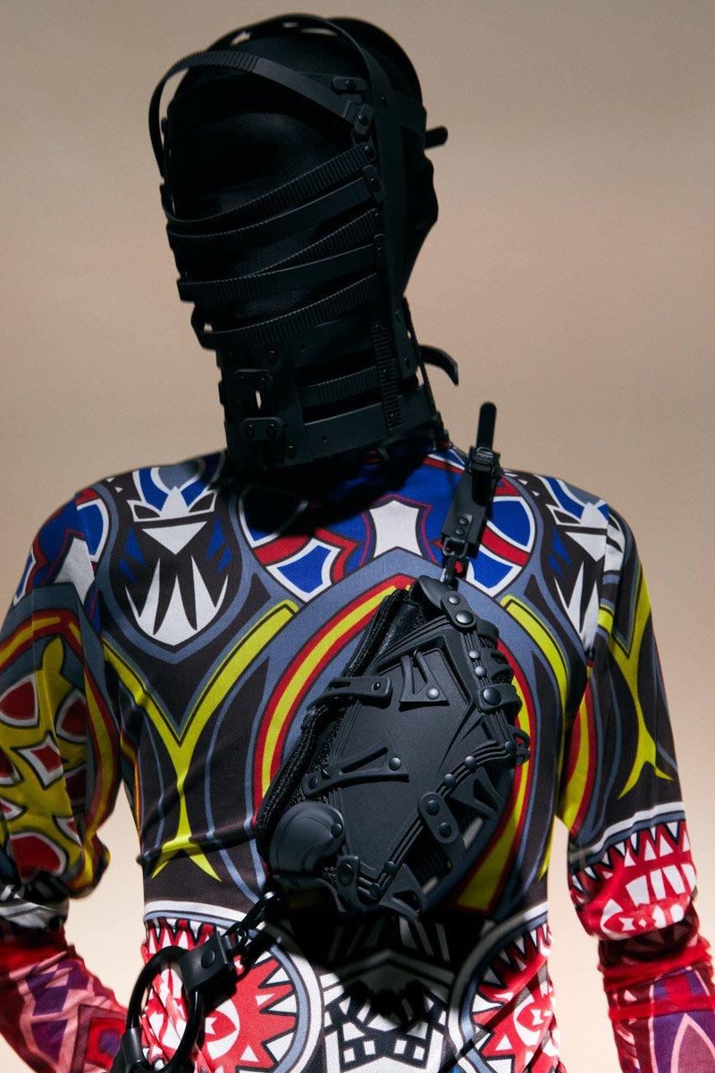 Innerraum Berlin OBJECT I14 SMARTPHONE BAG BLACK MATT + BLACK MATT