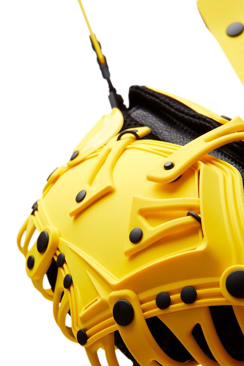 Innerraum Berlin OBJECT I14 SMARTPHONE BAG YELLOW + BLACK MATT