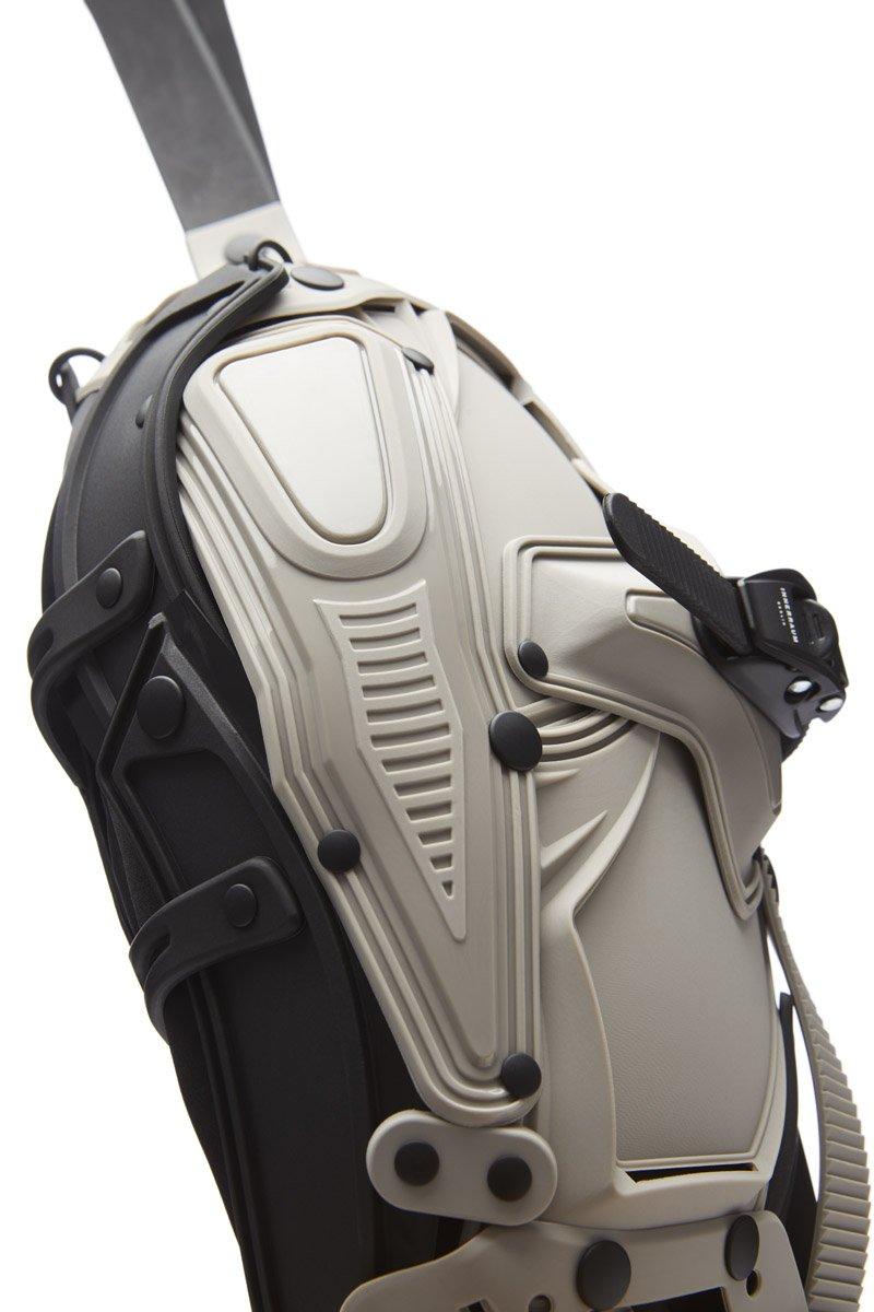 Innerraum Berlin OBJECT I30 FANNY PACK / CROSSBODY BAG WARM GRAY + BLACK MATT