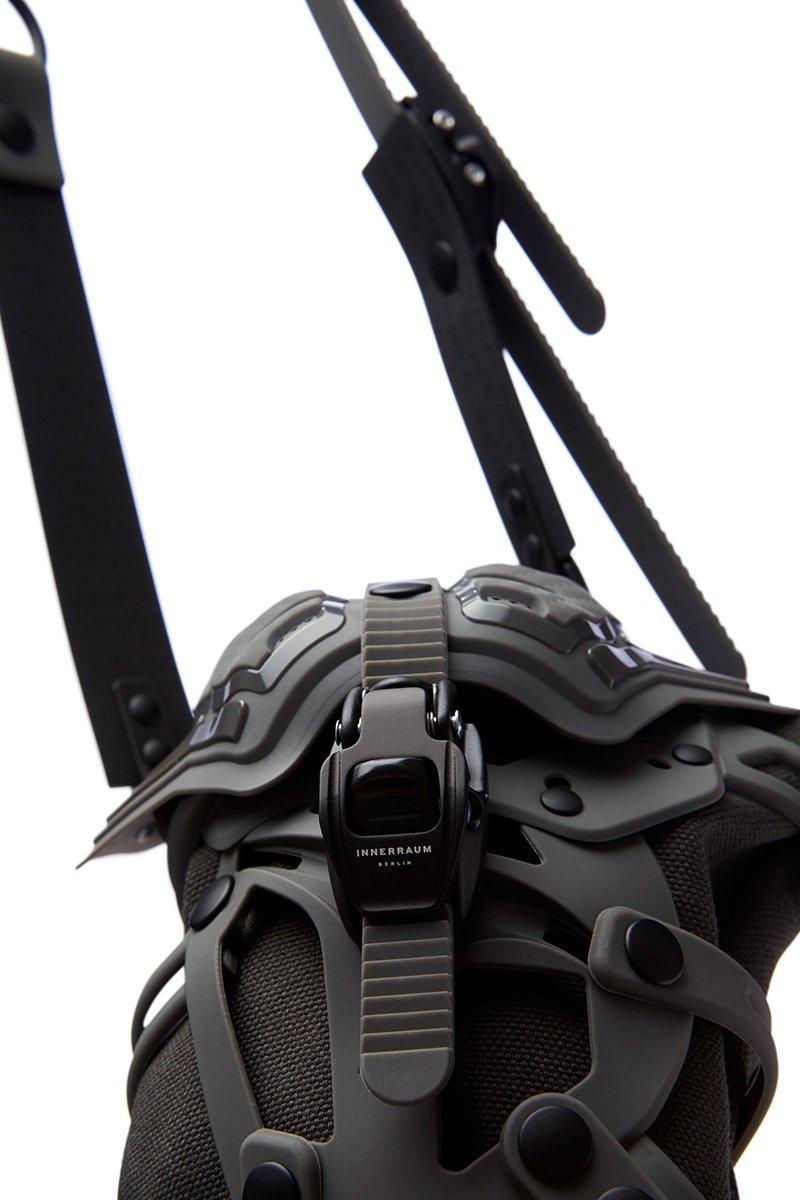 Innerraum Berlin OBJECT I31 FUNCASE CONCRETE + BLACK MATT