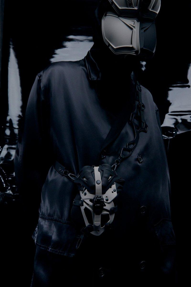 Innerraum Berlin OBJECT I31 FUNCASE WARM GRAY + BLACK MATT