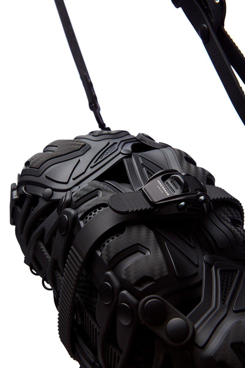 Innerraum Berlin OBJECT I67 CROSSBODY BAG BLACK MATT + BLACK MATT