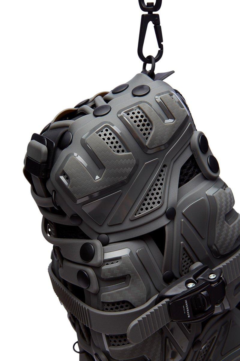 Innerraum Berlin OBJECT I67 CROSSBODY BAG CONCRETE + BLACK MATT