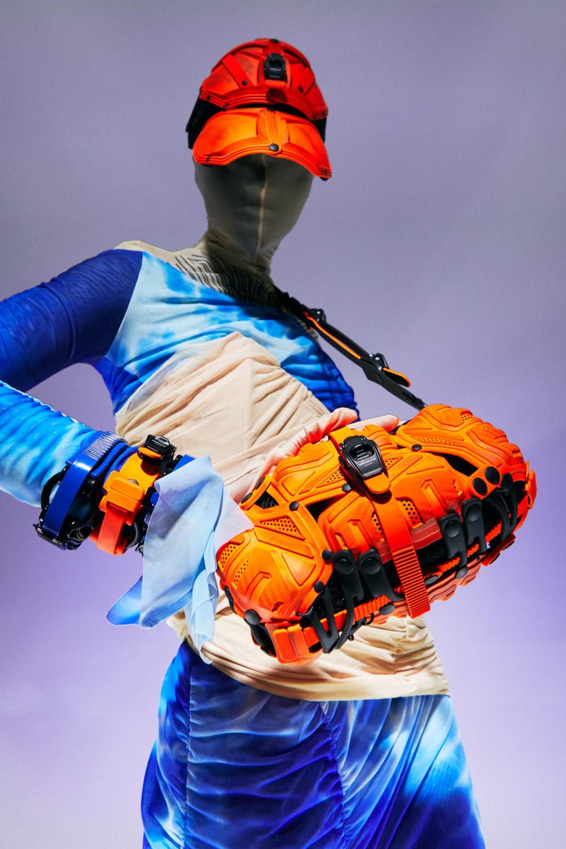 Innerraum Berlin OBJECT I67 CROSSBODY BAG DISTRESSED NEON ORANGE + BLACK MATT