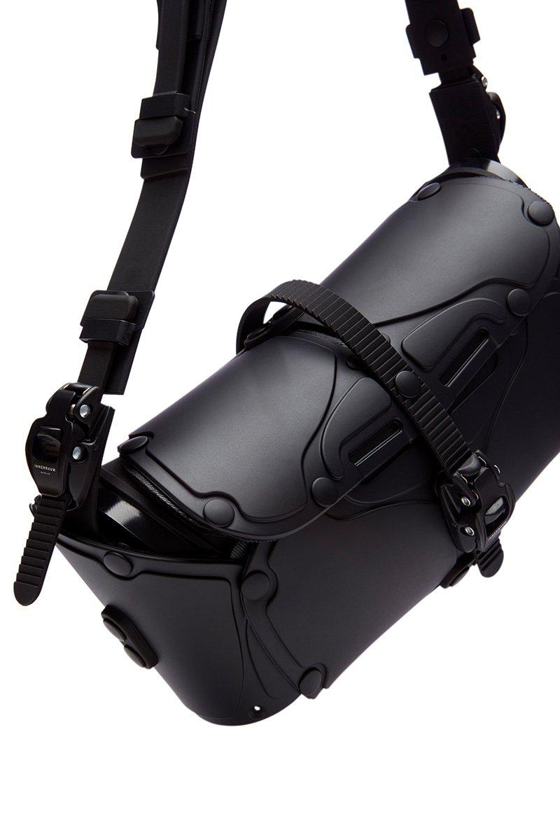 Innerraum Berlin OBJECT I80 MINI STEREO BAG BLACK MATT + BLACK MATT