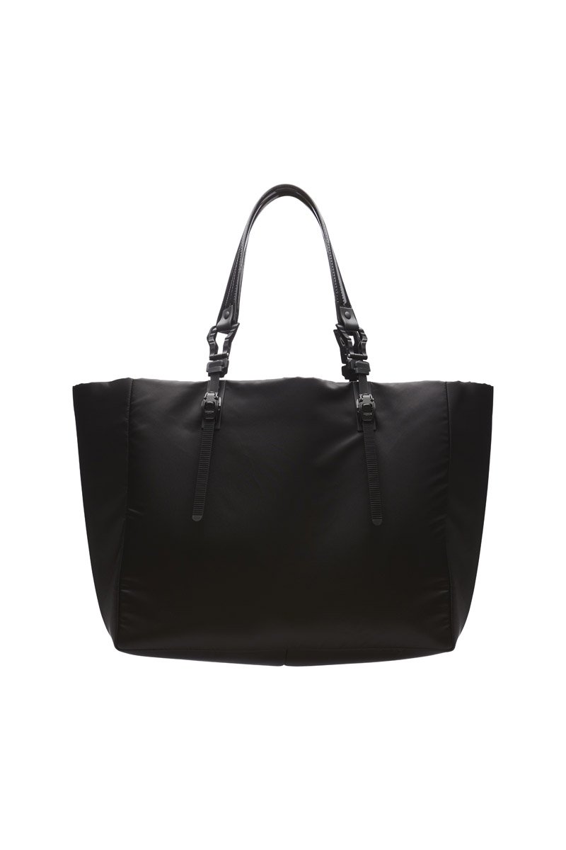 innerraum berlin OBJECT I95 HORIZONTAL TOTE BLACK PUFFY BOMBER NYLON + BLACK MATT