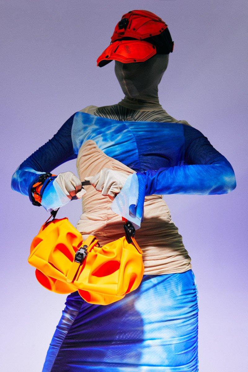 Innerraum Berlin OBJECT I96 CLOUD HANDBAG NEON ORANGE + BLACK MATT