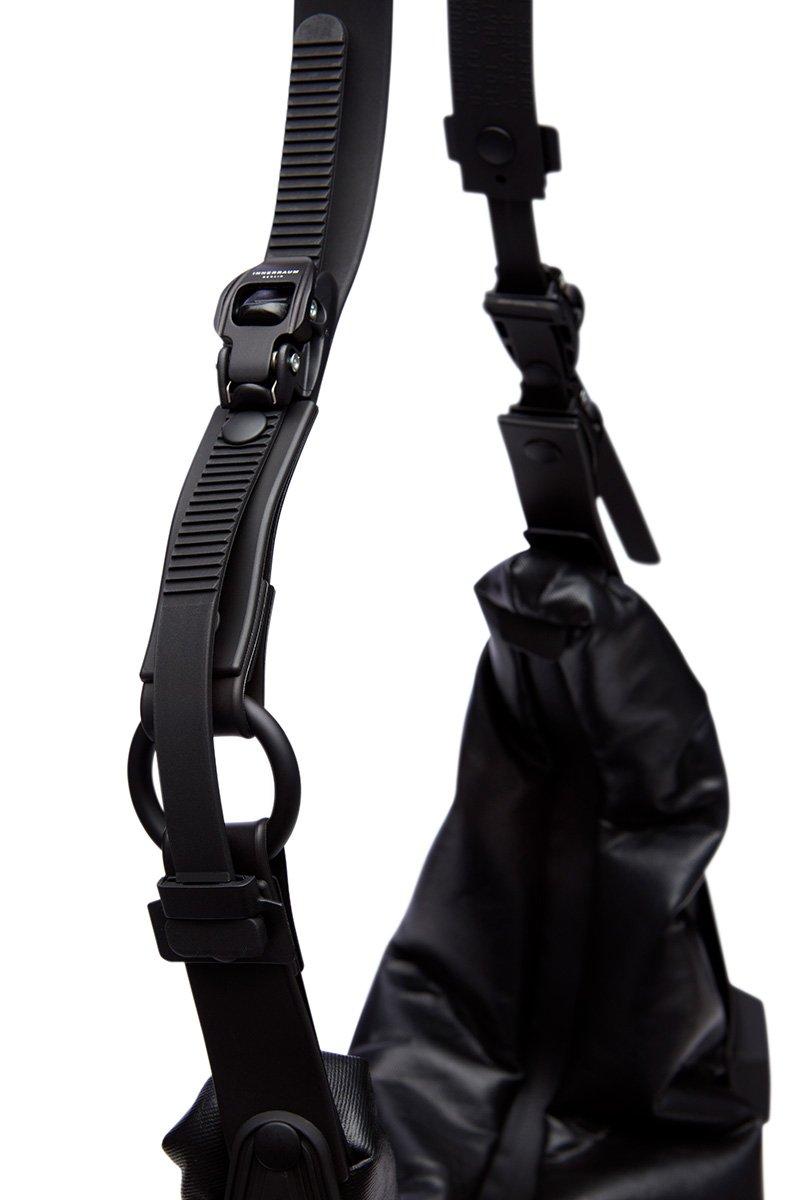 Innerraum Berlin OBJECT M03 HALF MOON BAG BLACK MATT + BLACK MATT