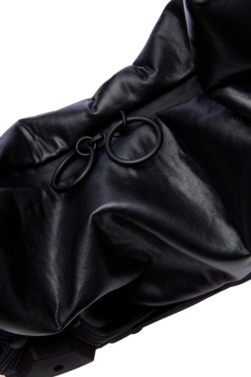Innerraum Berlin OBJECT M03 HALF MOON BAG BLACK MATT + BLACK MATT