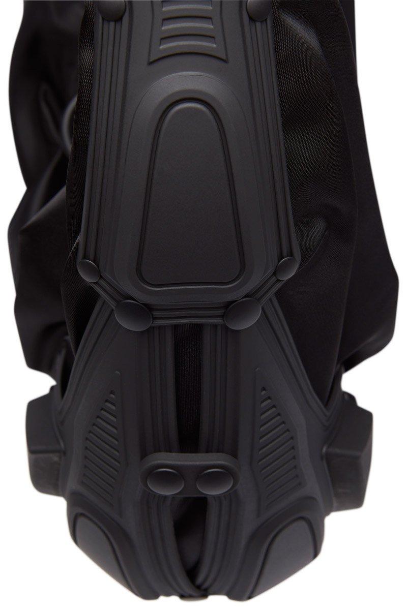 Innerraum Berlin OBJECT M03 HALF MOON BAG BLACK MATT - BOMBER NYLON + BLACK MATT