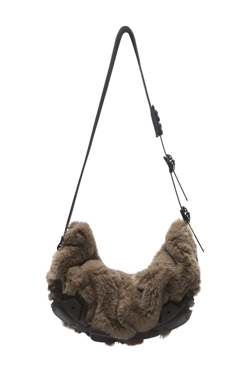 innerraum berlin OBJECT M07 CROSSBODY BAG / FANNY PACK WARM GRAY - FAUX FUR + BLACK MATT