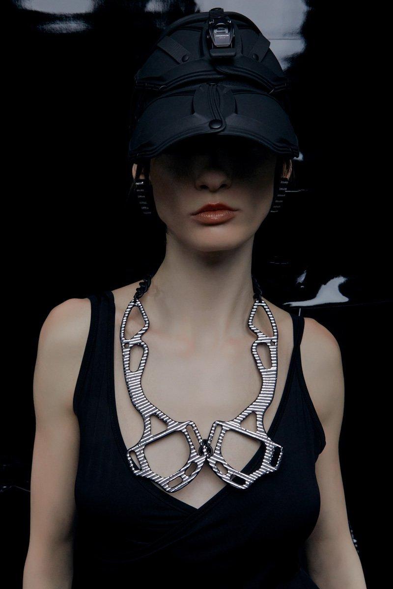 Innerraum Berlin OBJECT N12 HACKAMORE NECK CHAIN BLACK MATT + SILVER + BLACK MATT