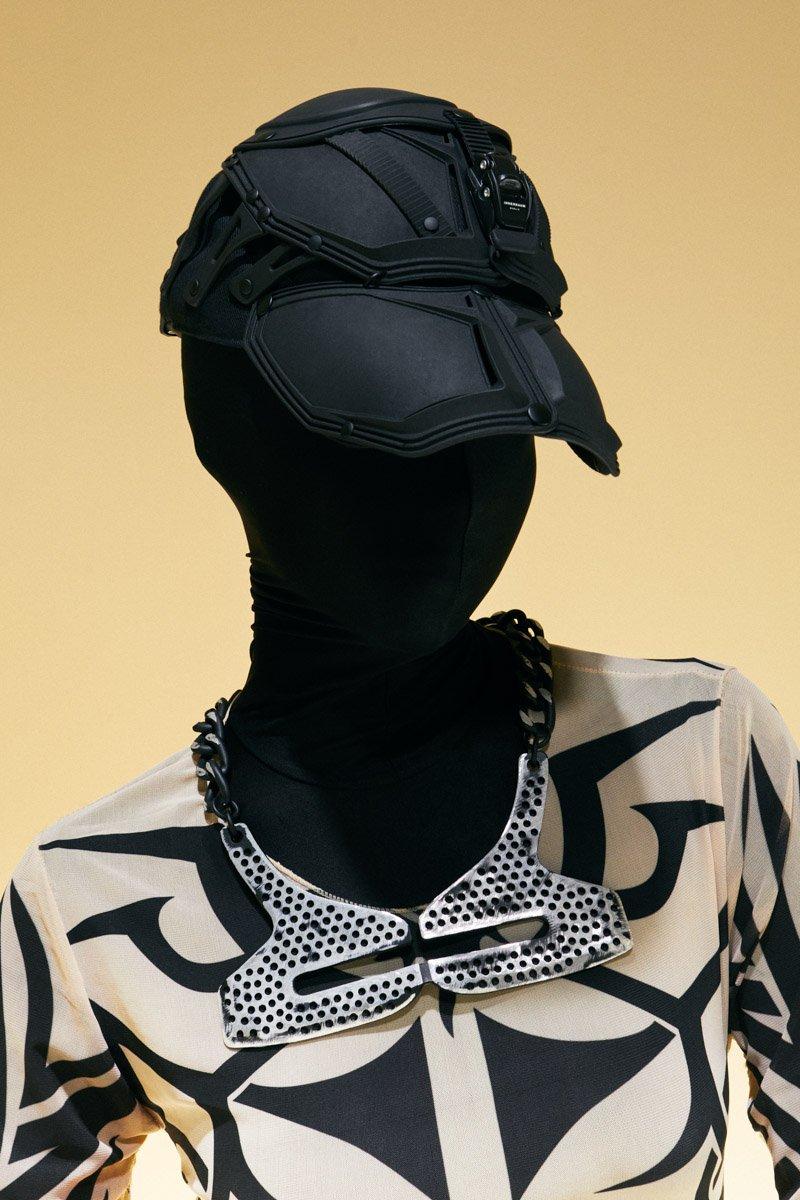 Innerraum Berlin OBJECT N15 TRIBAL PENDANT NECK CHAIN DISTRESSED BLACK + BLACK MATT