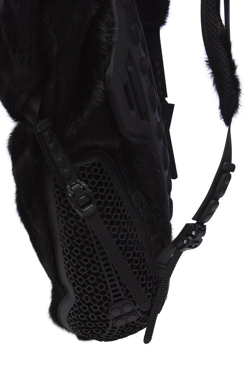 Innerraum Berlin OBJECT S09 BACKPACK BLACK FAUX FUR + BLACK