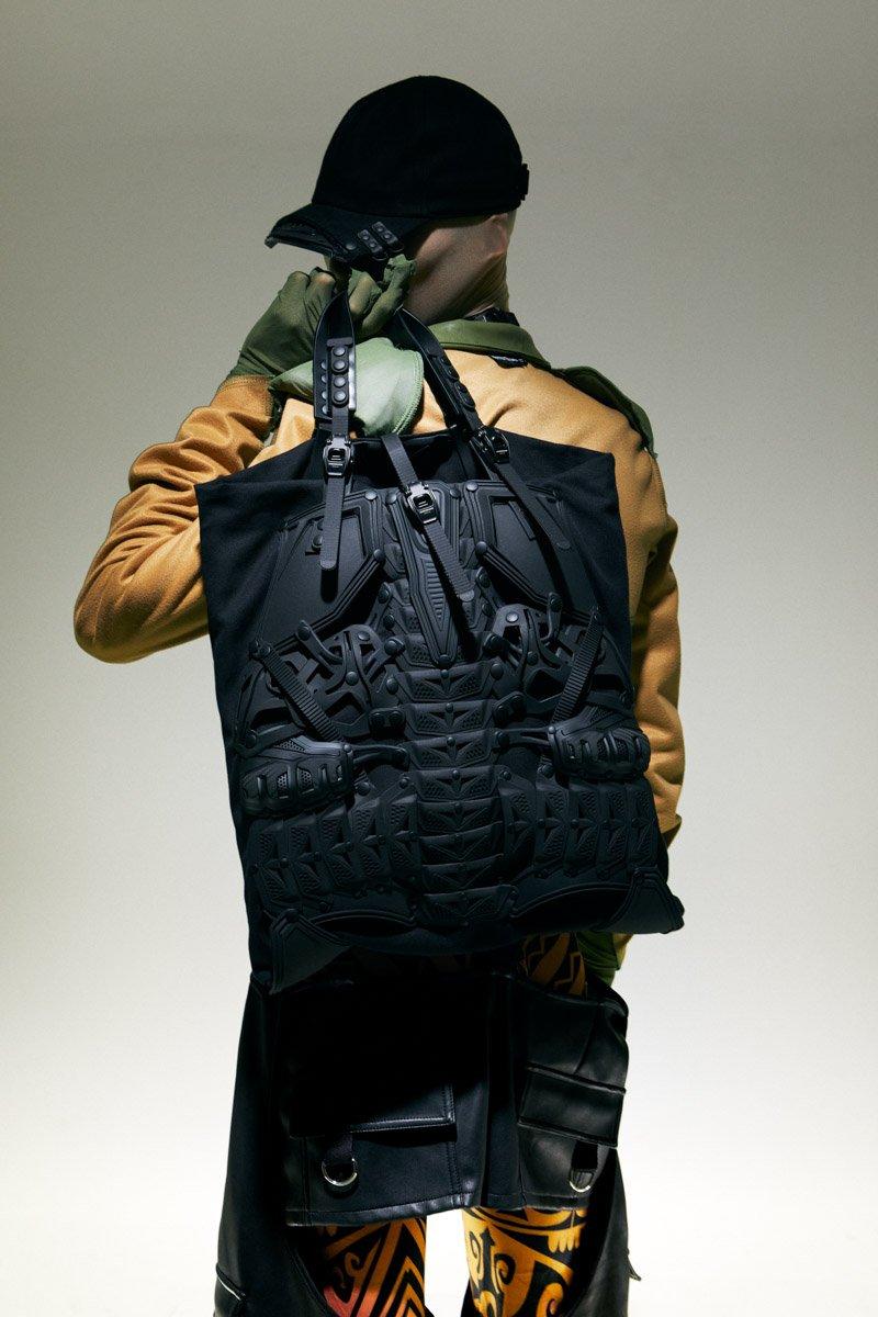 Innerraum Berlin OBJECT S12 SHOPPER BLACK MATT + BLACK MATT