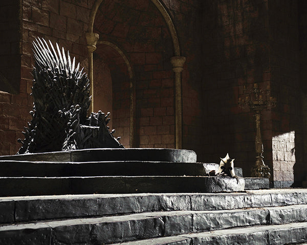 Insight Editions Game Of Thrones: House Lannister Hardcover Ruled Journal (Large) – Insight Editions