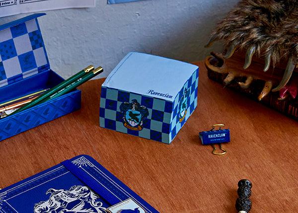 Insight Editions Harry Potter: Ravenclaw Memo Cube – Insight Editions