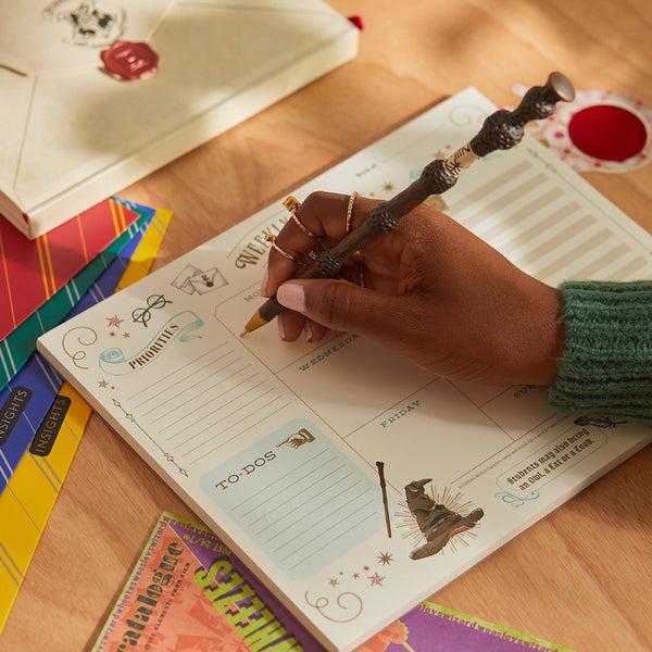 Insight Editions Harry Potter Weekly Planner Notepad – Insight Editions