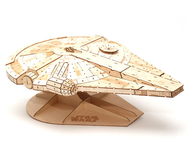 Insight Editions IncrediBuilds: Millennium Falcon: Collector's Edition Book And Model – Insight Editions