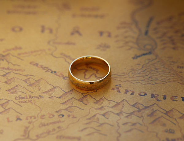 Insight Editions The Lord Of The Rings: The One Ring Glass Candle – Insight Editions