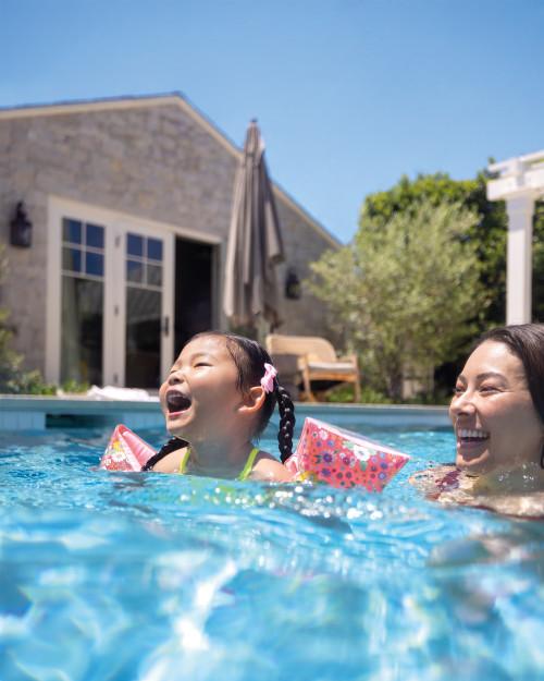 Intex Sweet Blossom Inflatable Arm Band Floaties