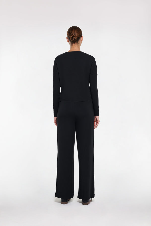 Intimo ATHLEISURE CROPPED SWEATER Black