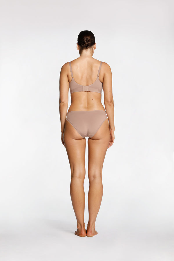 Intimo COMFORT WIRELESS SOFT CUP BRA Bark