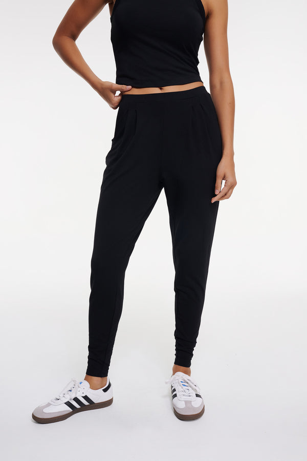 Intimo ESSENTIAL PANT Black