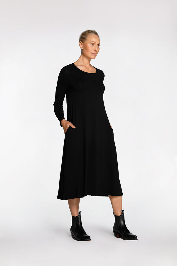 Intimo LONG SLEEVE MIDI DRESS Black