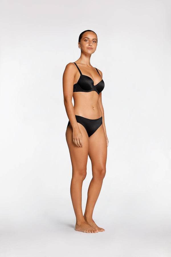 Intimo SMOOTH DREAM PUSH UP BRA Black
