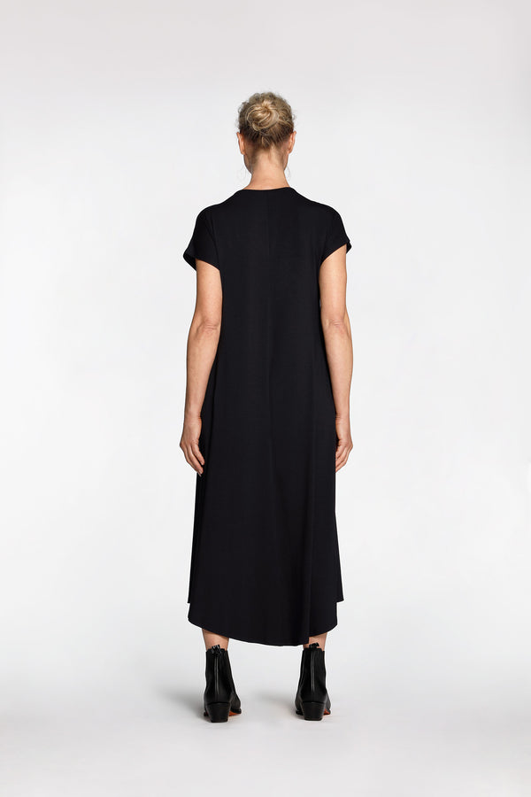 Intimo SPLIT FRONT DRESS Black