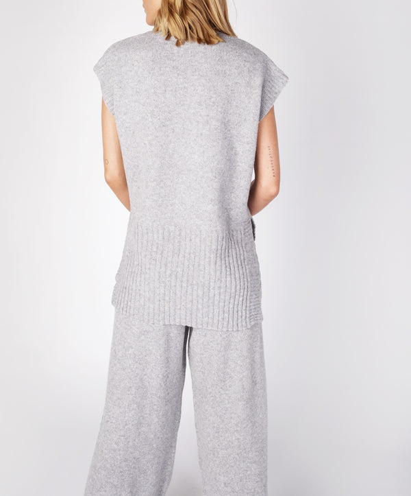Irelands Eye Boxy Jersey Vest Soft Grey