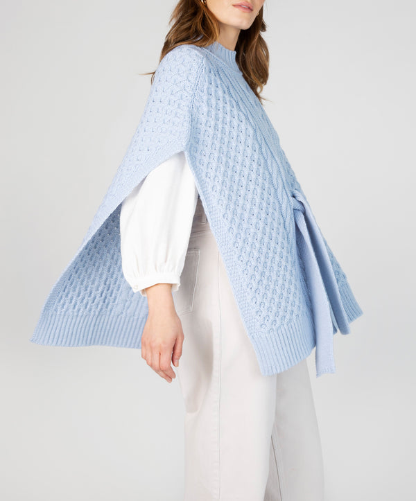 Irelands Eye Crocus Horseshoe Cable Cape Ice Blue