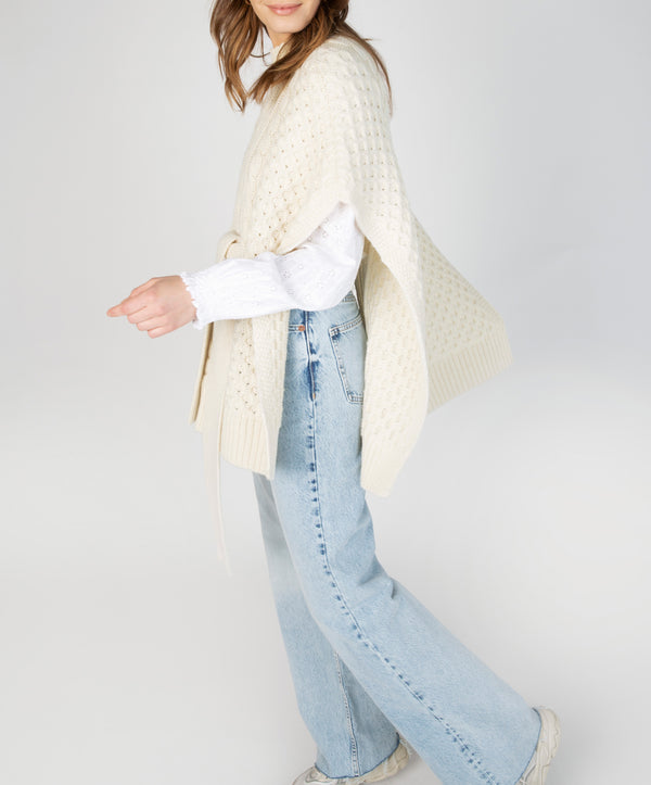 Irelands Eye Crocus Horseshoe Cable Cape Natural