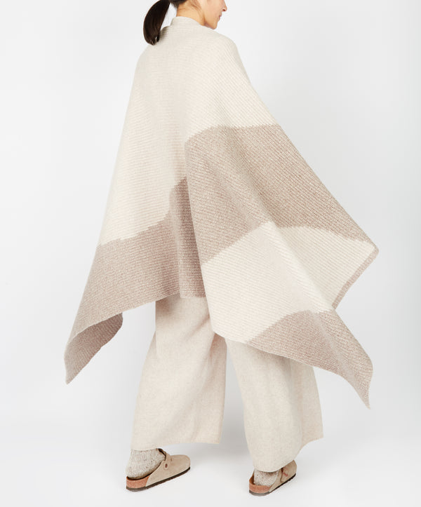 Irelands Eye Wren Intarsia Throw Eggshell & Bone