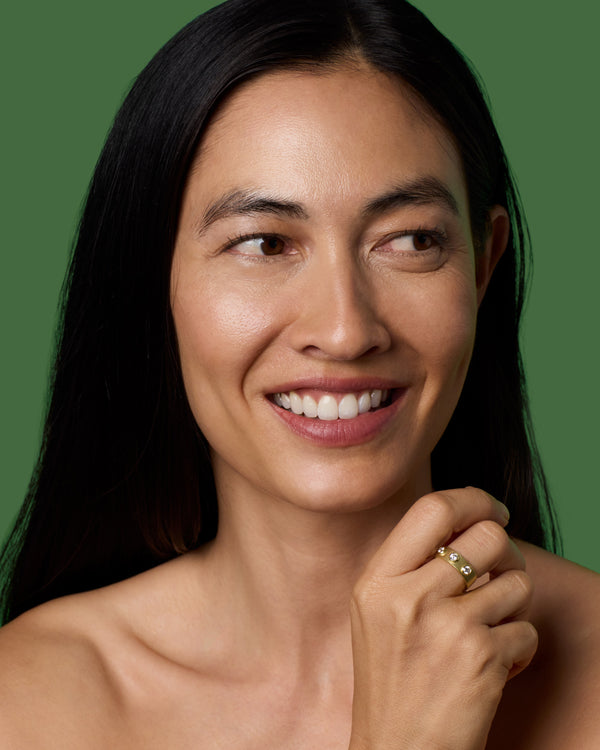 Irene Neuwirth Bezel Three Stone Band Ring 18k Yellow Gold