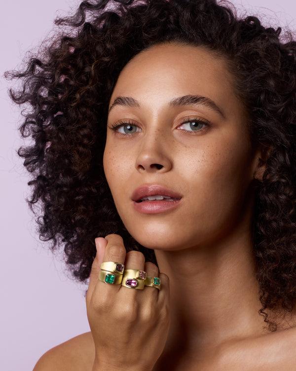 Irene Neuwirth One Of A Kind Cushion-Cut Bezel Cigar Band 18K Yellow Gold