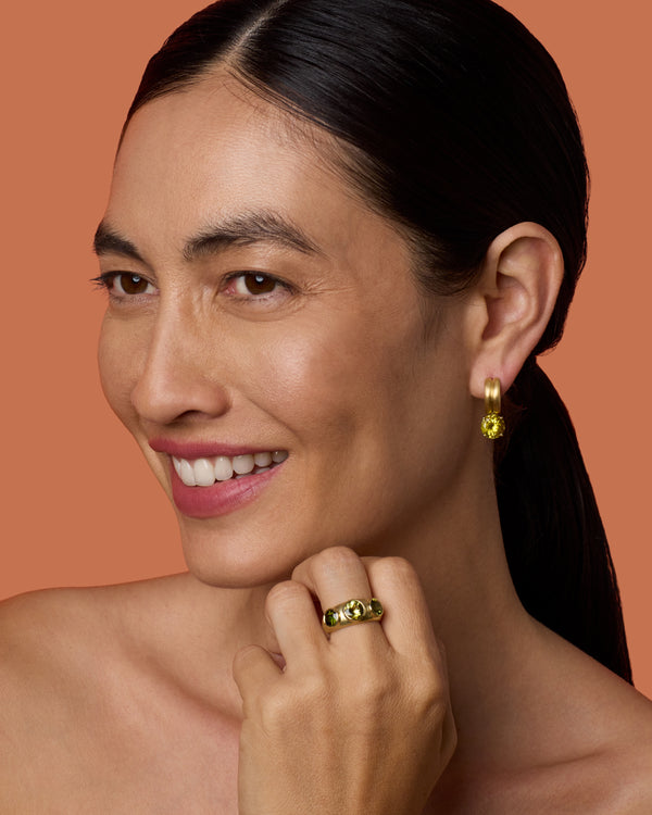 Irene Neuwirth One Of A Kind Round Three Stone Gemmy Puffed Gold Ring 18k Yellow Gold