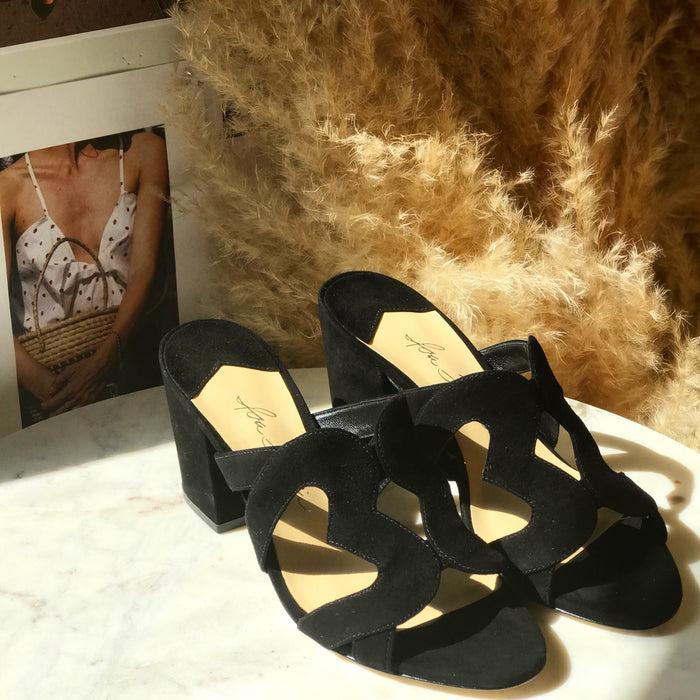 Isa Tapia Amor Black Suede