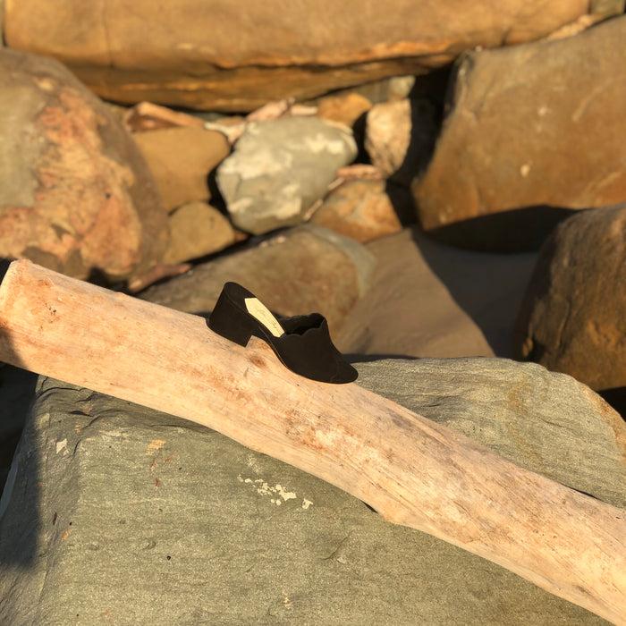 Isa Tapia Chiqui Black Suede