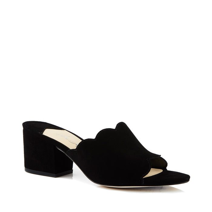 isa tapia Chiqui Black Suede