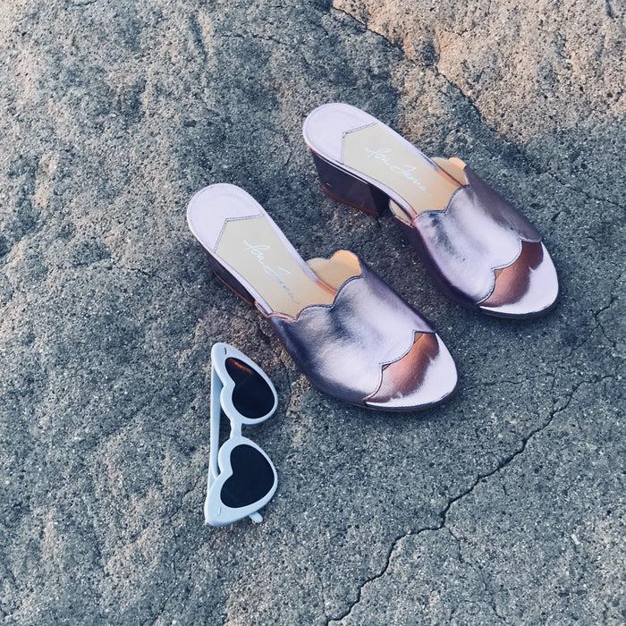 Isa Tapia Chiqui Metallic Pink Leather