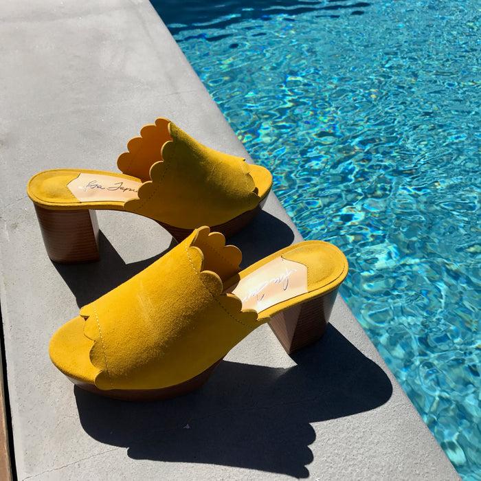 Isa Tapia Palmas Canary Yellow